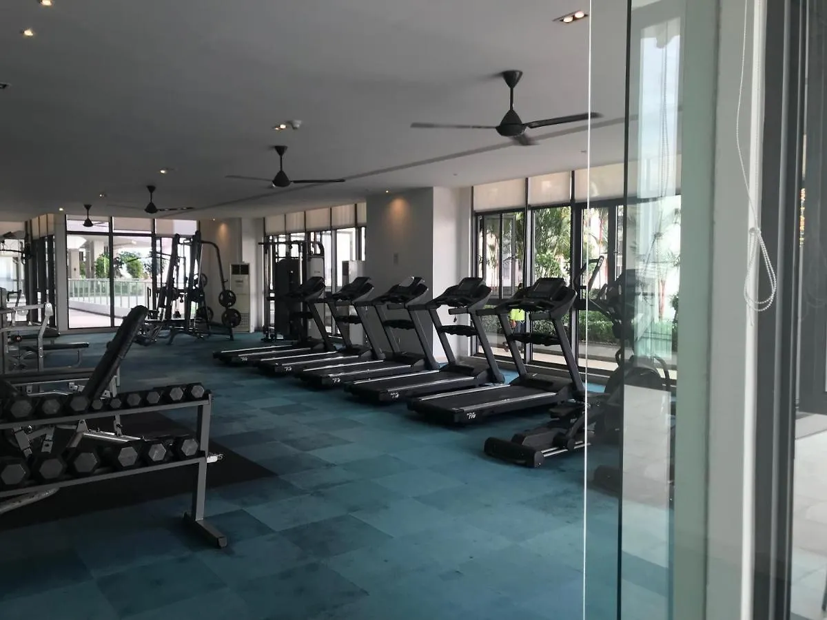 Apartment R&F Princess Cove Jb Town Homestay 3 Bed 2 Bath Johor Bahru