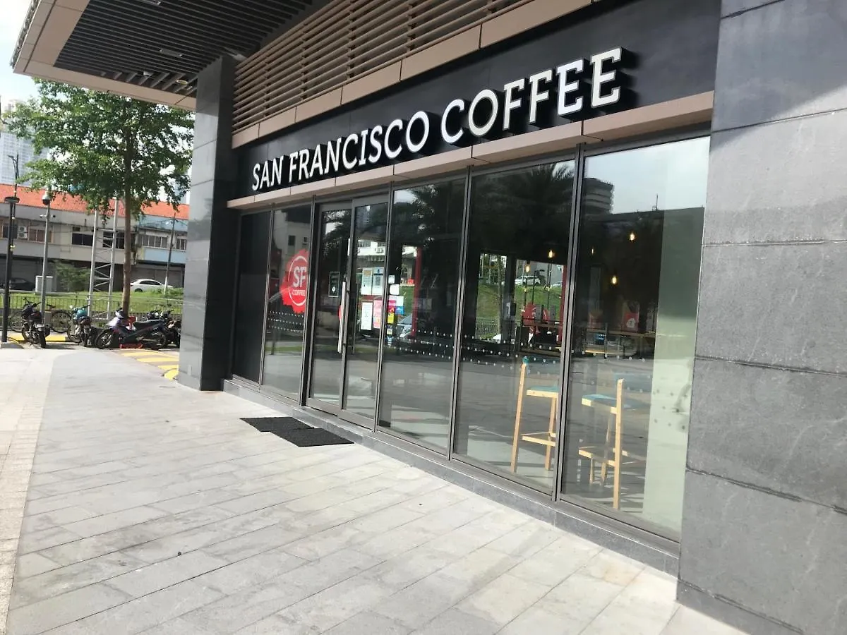 R&F Princess Cove Jb Town Homestay 3 Bed 2 Bath Johor Bahru Malaysia